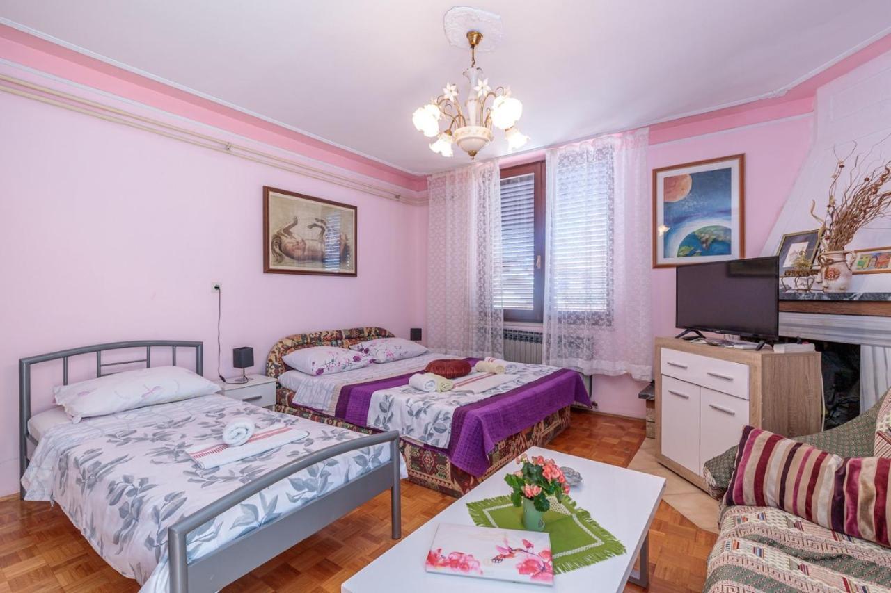 Apartments Volte Rovigno Екстериор снимка
