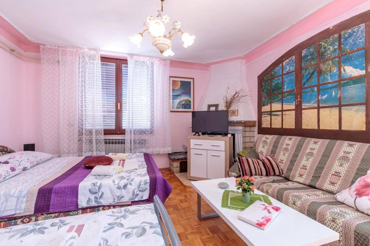 Apartments Volte Rovigno Екстериор снимка